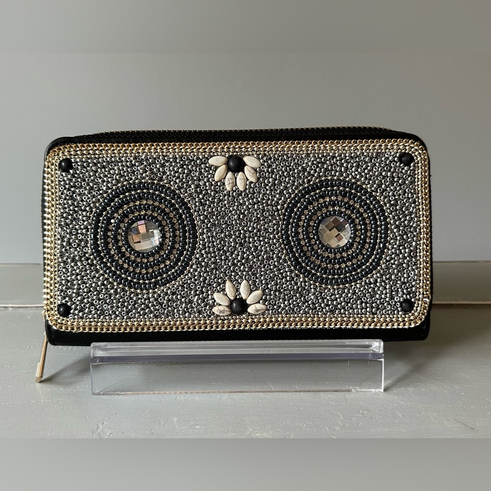 BEAUTIFUL Circle 🔘🔘 Beaded Wallet 😍😍